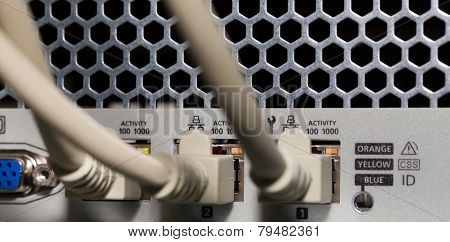 IT redundant network connection to a datacenter server