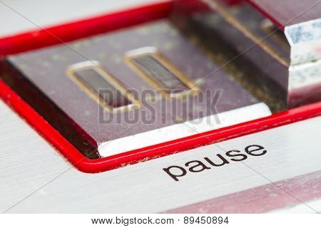 Pause Botton