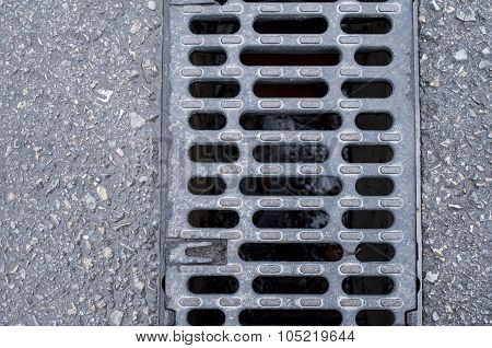 Trench Drain Linear Grate On Street