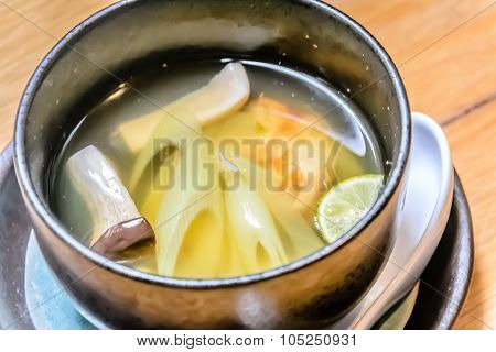 Yakifugu To Namanori Soup Shitate Grilled Puffer Fish And Fresh Seaweed Soup With Grilled Mushroom,