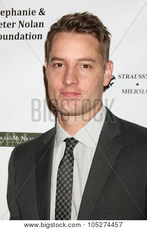LOS ANGELES - OCT 17:  Justin Hartley at the  LAPD Eagle & Badge Foundation Gala at the Century Plaza Hotel on October 17, 2015 in Century City, CA
