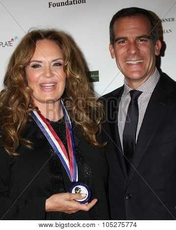 LOS ANGELES - OCT 17:  Catherine Bach, Eric Garcetti - Los Angeles Mayor at the  LAPD Eagle & Badge Foundation Gala at the Century Plaza Hotel on October 17, 2015 in Century City, CA