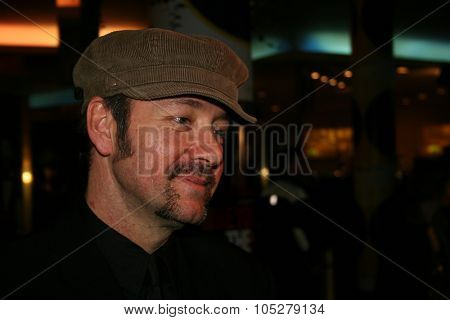BERLIN - FEBRUARY 13:   Kevin Spacey arrives at the 'Beyond The Sea' Premiere at the Zoo Palast during the 55th annual Berlinale International Film Festival on February 13, 2005 in Berlin, Germany