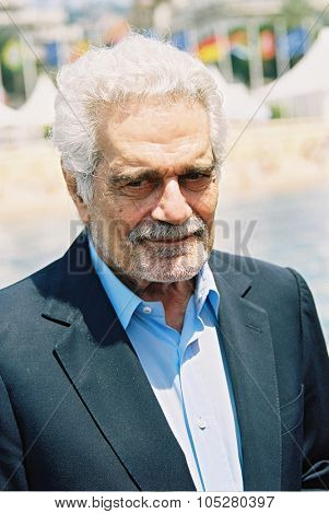 CANNES, FRANCE - MAY 18: Omar Sharif attends Beach of hotel Majestice  during the 57th International Cannes Film Festival May 18, 2004 in Cannes, France