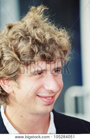 MOSCOW - JULY 29: Spanish actor Gabino Diego arrives for closing ceremony the 25th Moscow International Film Festival on July 29, 1999 in Moscow, Russia.