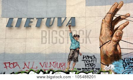 Mural showing a bunch of kids playing rope games