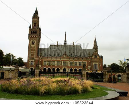 Un Peace Palace In Holland