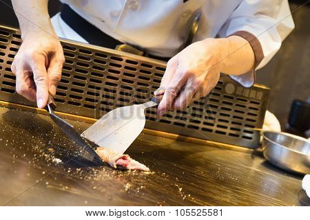 teppanyaki japanese plate chef