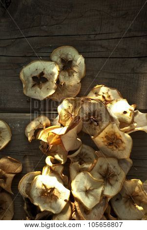 Dried apples