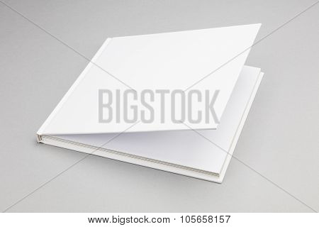Blank Book White Cover 8,5 X 8,5 In