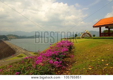 Surat Thani, Thailand - January 19, 2014: Ratchaprapha Dam In Khao Sok National Park