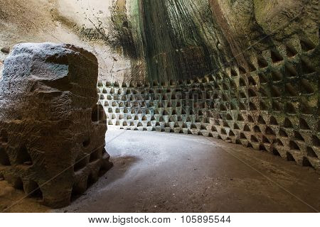 Cave Ar Bet Guvrin National Park