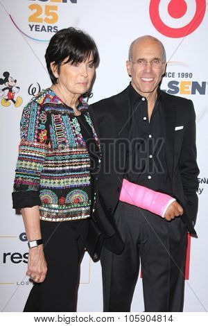 LOS ANGELES - OCT 23:  Marilyn Katzenberg, Jeffrey Katzenberg at the 2015 GLSEN Respect Awards at the Beverly Wilshire Hotel on October 23, 2015 in Beverly Hills, CA