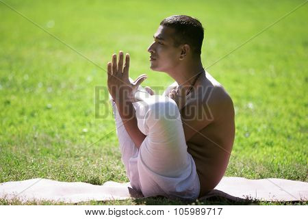 Garbha Pindasana In Park