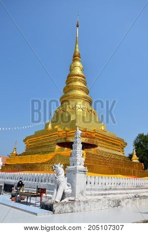 Buddha Relics In Golden Chedi Of Wat Phra That Chae Haeng Temple