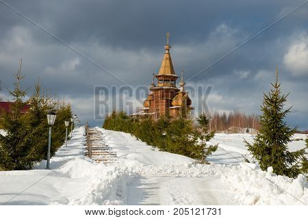 Temple of St. Sergius of Radonezh at the waterfall gremyachiy key. Svyatogorye. Moscow region village Vzglyadnevo