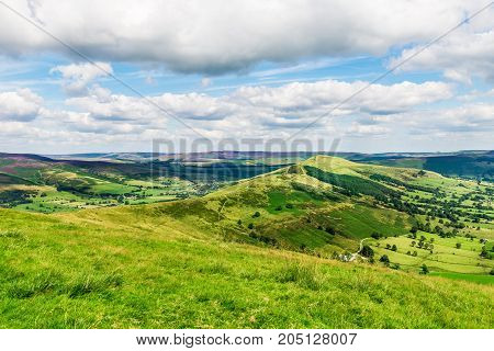 Mam Tor Hill Near Castleton And Edale In The Peak District Natio