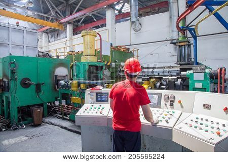 Production Of Aluminum Profiles For Windows And Doors