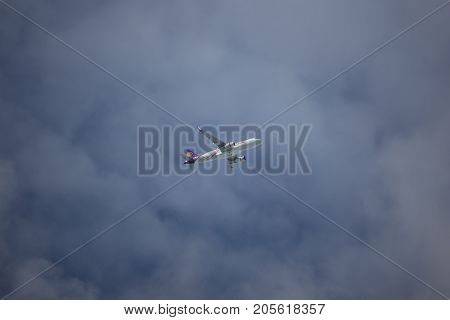 Hs-txs Airbus A320-200 With Winglet Of Thaismile Airway.