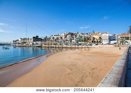 CASCAIS PORTUGAL - SEPTEMBER 24 . 2017 . View of a beach in the touristic village