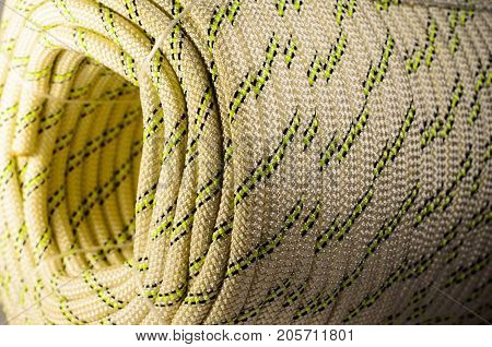 Coiled striped rope for the sport climbing