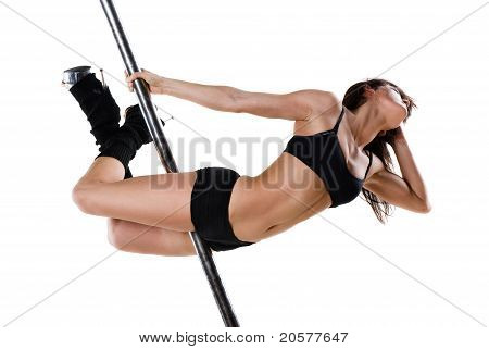 Donna di giovani sexy pole dance