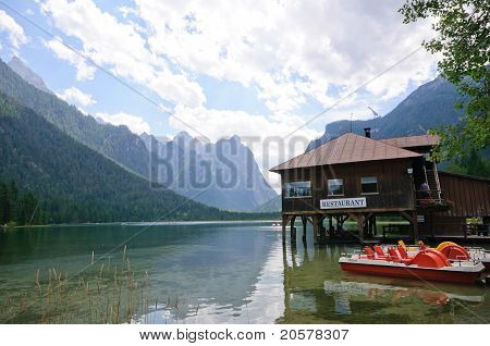 Lago di Dobbiaco - Alto Adige, Italia