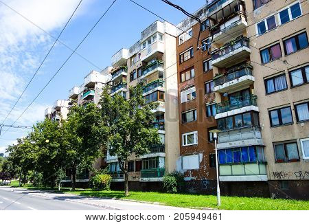 Apartment buildings with bullet holes in Bosnia and Herzegióvina