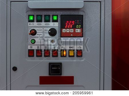 Control panel of Temperature control units ; selective focus