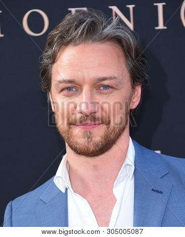 LOS ANGELES - JUN 04:  James McAvoy arrives for the 'Dark Phoenix' Global Premiere on June 04, 2019 in Hollywood, CA                