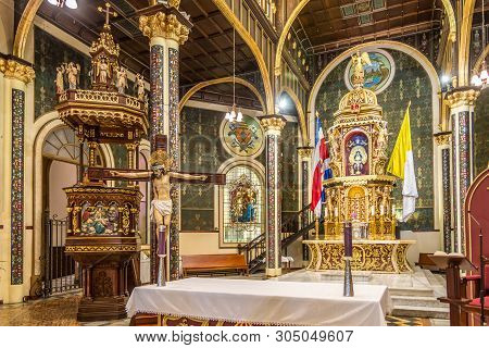Cartago,costa Rica - March 23,2019 - View At The Interior Of Basilica Of Our Lady Of The Angels In C