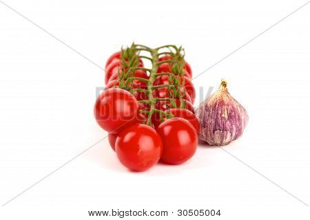 Cocktailtomatoes og hvidløg