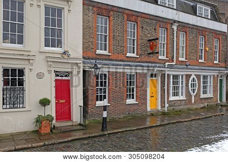 London, United Kingdom - January 19, 2013: The Deanery And Cardinal Wharf At Southwark In London, Uk