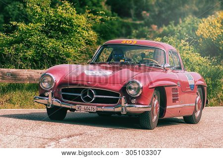 Pesaro Colle San Bartolo , Italy - May 17 - 2018 : Mercedes-benz 300 Sl CoupÉ (w198) 1955 On An Old 