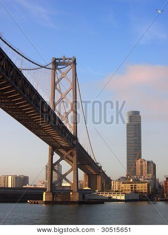 Bay Bridge e San Francisco Cityscape