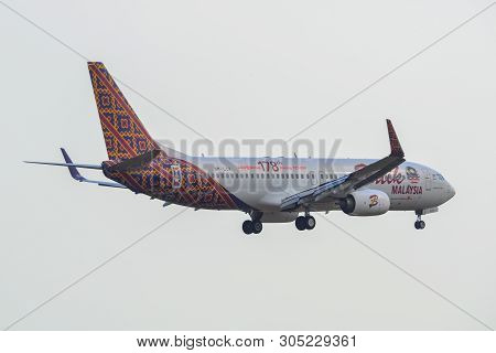 Saigon, Vietnam - Apr 23, 2019. 9m-lck Malindo Air Boeing 737-800 (178th Boeing 737-800 Livery) Land