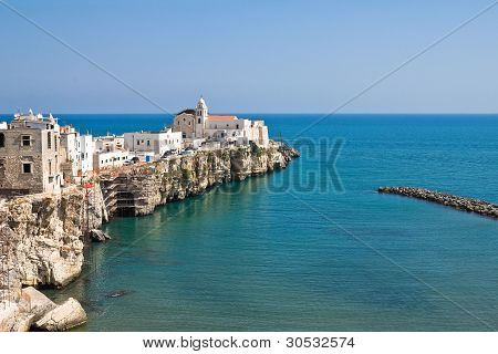ทัศนียภาพของ Vieste Puglia อิตาลีตอนใต้