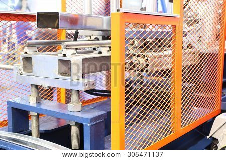Machine Safety Guard For Cold Rolling Machine ; Protect People From Danger.