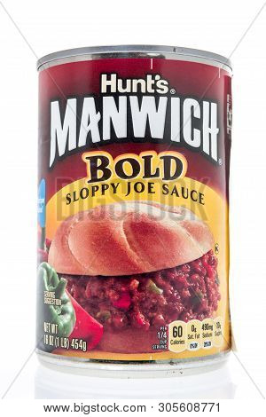Winneconne, Wi - 11 May 2019 : A Can Of Hunts Manwick Bold Sloppy Joe Sauce On An Isolated Backgroun
