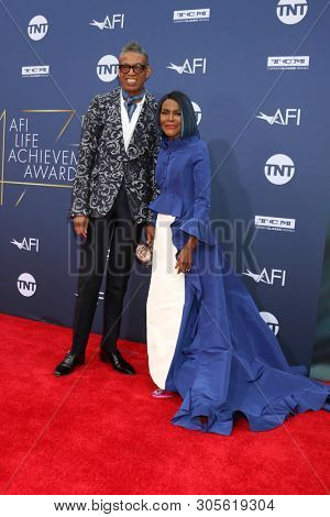 LOS ANGELES - JUN 6:  B Michael, Cicely Tyson at the  AFI Honors Denzel Washington at the Dolby Theater on June 6, 2019 in Los Angeles, CA