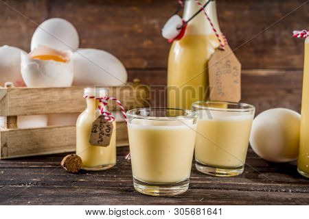 Homemade Egg Liquor