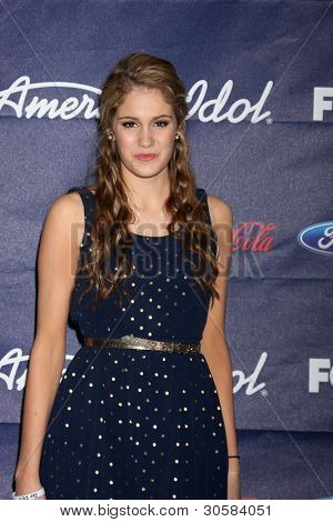 LOS ANGELES - MAR 1: Shannon Magrane.Colton Dixon arriva a American Idol Season 11 Top 13 Par