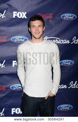 LOS ANGELES - MAR 1: Phillip Phillips.Colton Dixon ankommer på American Idol sæson 11 Top 13 Pa