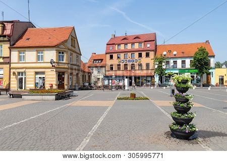 Zlotow, Wielkopolskie / Polska - June 11, 2019: The Market Of A Small Town In Central Europe. Buildi