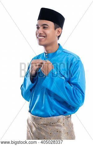 Man Put His Clothes For Eid Mubarak Celebration