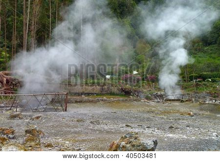 Source thermale aux Açores
