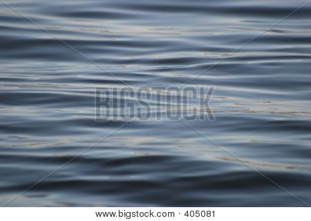Blaues Wasser