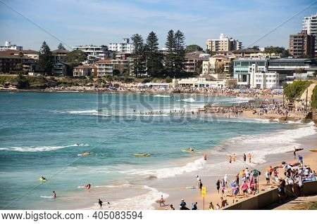 Sydney, Australia 2021-01-26 Extremely Overcrowded Cronulla Beach On Australia Day. People Relaxing,