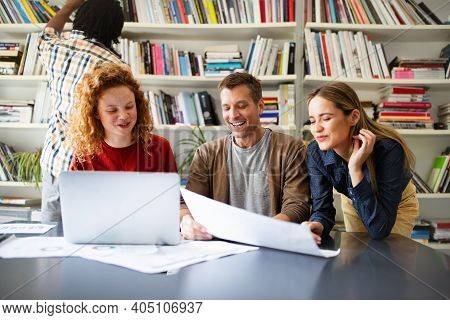 Entrepreneurs Desginers Architects Business People Conference In Office