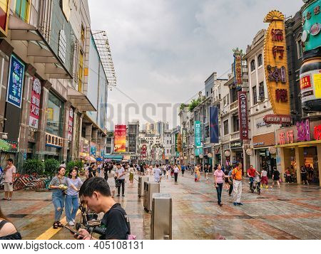 Guangzhou/china-26 Aug 2019:unacquainted People Walking On Shangxiajiu Walking Street At Guangzhou C